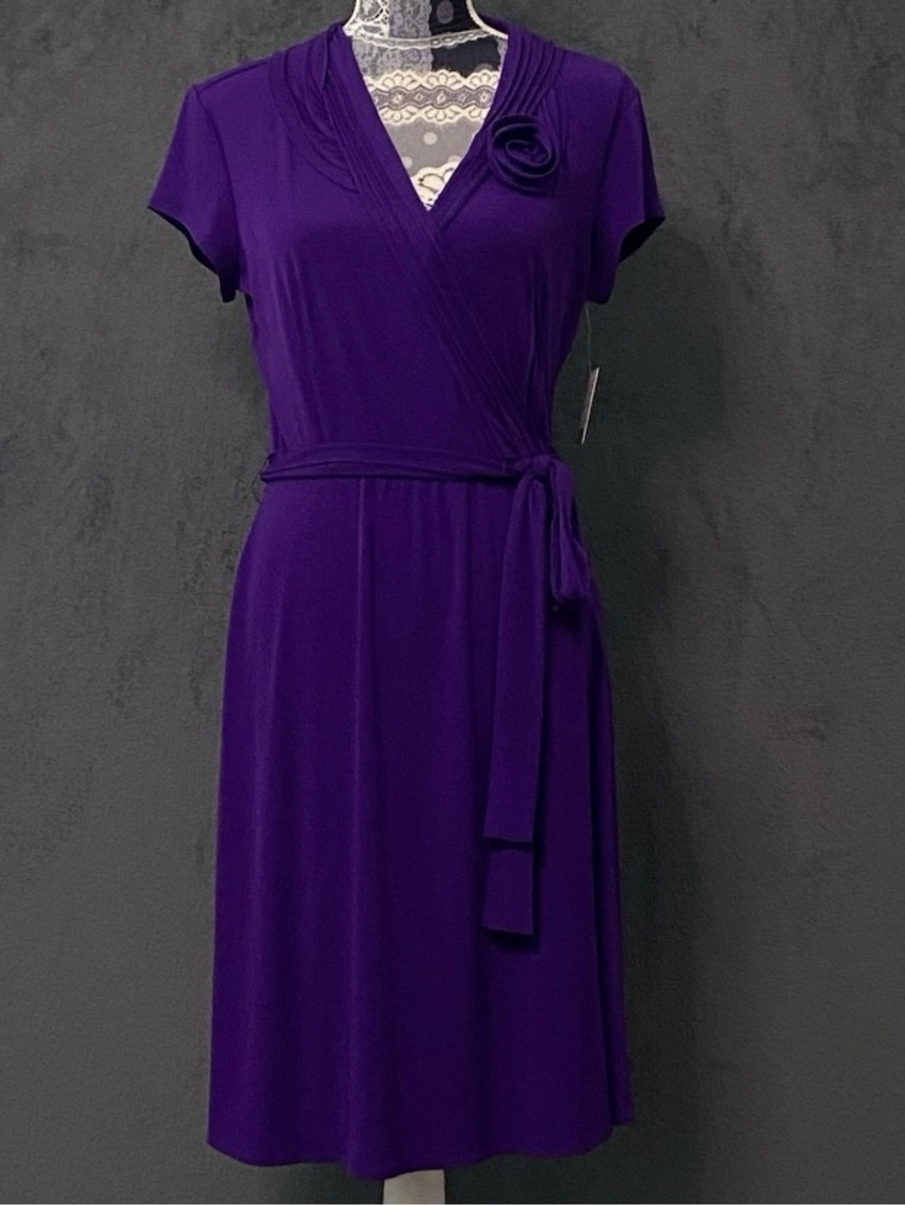 Donna Morgan Faux Wrap Dress Womens 12 Purple Short Cap Sleeve Surplice Pintuck